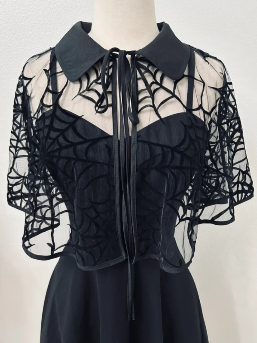 Unique Vintage Spiderweb Capelet, Size M